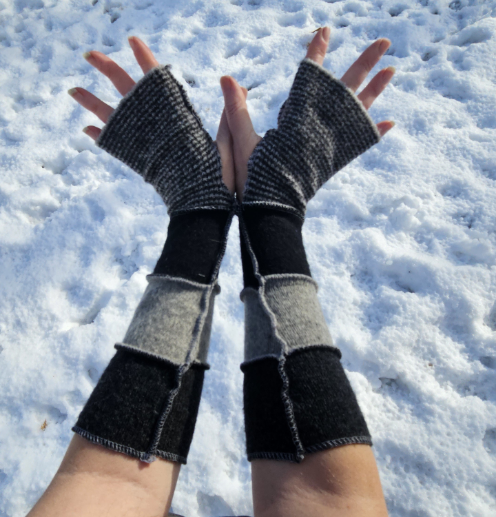 Ash y Ink Bracers - Image 1